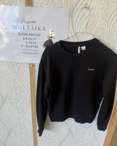 H&M must pusa XS