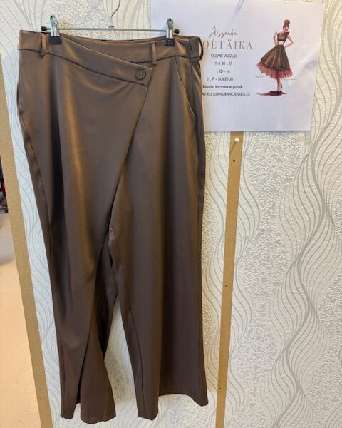 Pruunid stiilsed alt laia püksid M/L